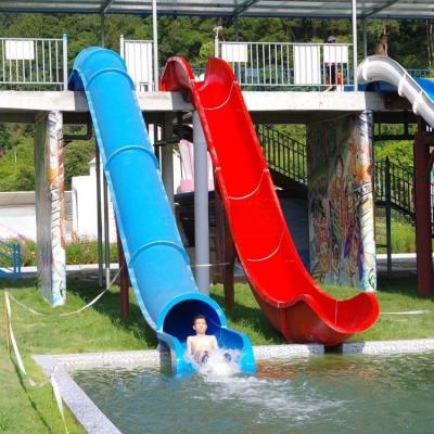 China 5m Height Amusement Park Water Slide Straight Tunnel Slide Humanization Design for sale