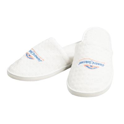 China Unopened Toe Hotel Supply One Time Use Make Customized Logo Hotel Slippers for sale