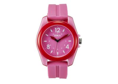 China Reloj plástico electrónico del cuarzo de la prenda impermeable agradable del rojo para las muchachas modificadas para requisitos particulares en venta