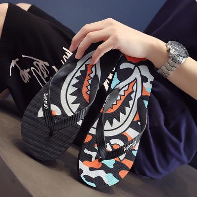 China Damping 2021 new summer Korean flip-flops, fashionable male personality sandals, outdoor non-slip beach casual shoes for sale