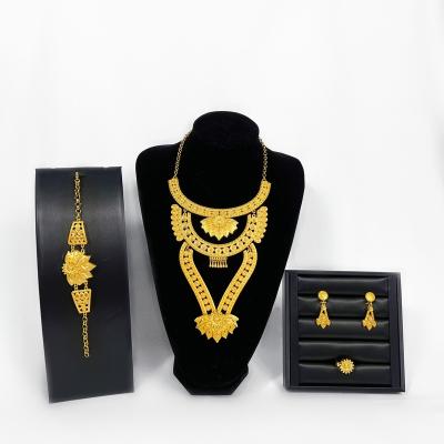 China Popular High Quality African Wedding Luxury Jewelry Set Party Shopping 24K Gold Plated Necklace Set for sale