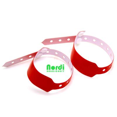 China Customized Good Quality Waterproof Hospital Patient ID Wristbands Vinyl Waterproof Wristband For Promotion Gifts for sale