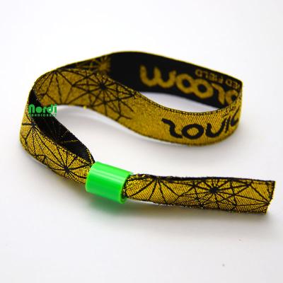 China Easy to wear and view wholesale single use custom logo tyvek wristband for ticket, party, festival for sale