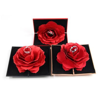 China 2021 New Fashion Valentine's Day Gift Luxury Birthday Wife Environmentally Friendly Gift Rotating Ring Box Romantic Wedding Rose Ring Box for sale