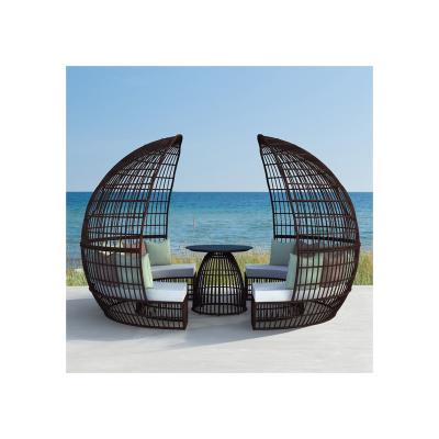 China Cheap garden lounge rattan convertible beach pool single wicker weave day bed for sale