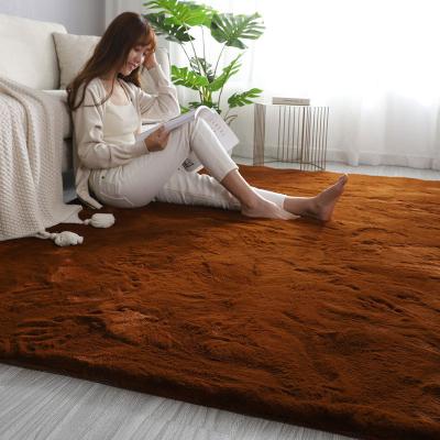 China 2021 New Faux Stain Resistant Click Fluffy Smooth Faux Fur Shaggy Bedroom Floor Area Rug Luxury Design for sale