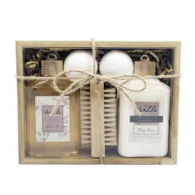 China Natural Luxurious Spa Bathroom Aromatic Body Lotion Shower Gel Body Lotion Bath Bombs Bath Gift Sets for sale