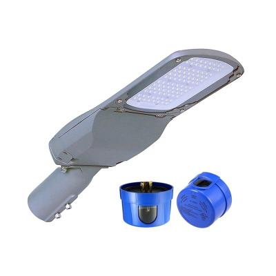 China ROAD SUNWE Dimmable 50w 100w 150w 200w photocell sensor parking lots led street lights Canton for sale