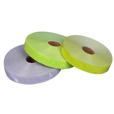 China Lattice PVC Tape Warning Light Reflective Safety Belt Warning Clear Reflective Tape for sale