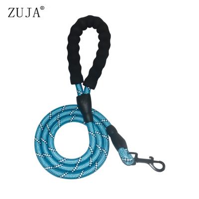 China ZUJA Factory Strong Reflective Yarn Padded Polyester Rope Dog Leash Strong Durable For Medium Large Dogs for sale