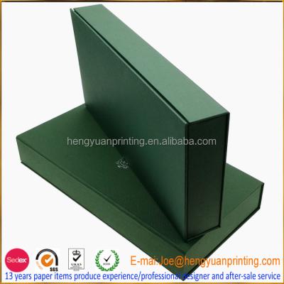 China Large Handmade Green Texture Paper Gift Box For Flower Packaging With Magnetic Closure for sale