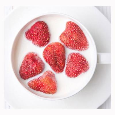 China Dried Strawberry Dried Strawberry Freeze Dried Small Pieces Strawberry for sale