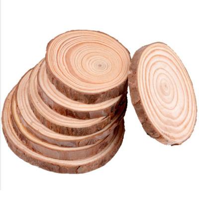 China Christmas Ornaments 3-16cm Thicken Natural Pine Log Slices Unfinished Circles With Tree Bark Log Discs DIY Craft Christmas Festive Painting for sale