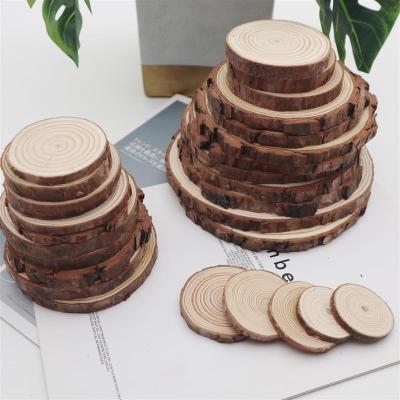 China Wooden 3-12cm Thick Natural Pine Round Unfinished Wood Cuts Circles Slices With Tree Bark Log Discs DIY Craft Rustic Wedding Party Painting for sale