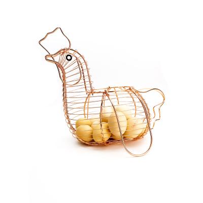 China Sustainable Chicken Hen Shaped Iron Wire Egg Fruit Collection Storage Basket With Handle for sale