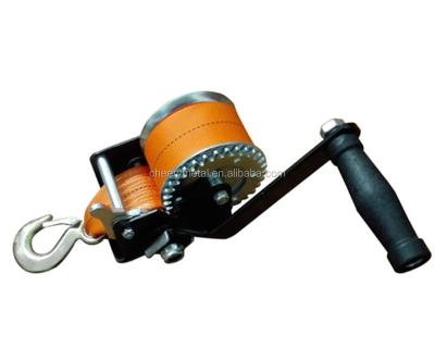 China Portable 800LBS BOAT Hand Winch With 7m Webbing for sale