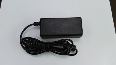 中国 40W 電気旅行アダプターの卓上 9v - 48V は 97×45×30 mm を出力しました 販売のため