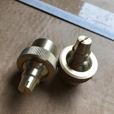 China Brass Adjustable 1/2