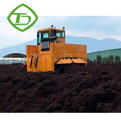 China Chicken Manure Mobile Compost Turner Machine Compost Mixer Crawler Diesel Compost Windrow Turner for sale