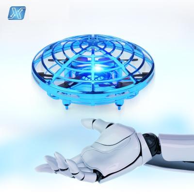 中国 2019 Fashion Anti-collision Hand induction Gesture Mini Kid Flying ufo drone 販売のため