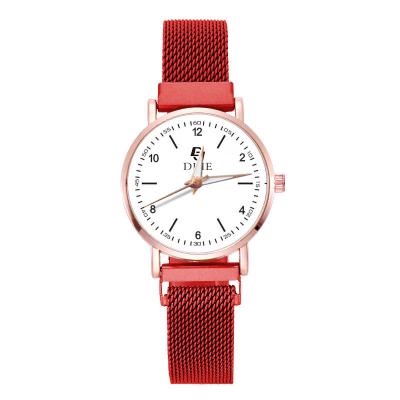 China Korean Fashion Ladies Day/Date News Casual Digital Scale Steel Band Quartz Watch for sale