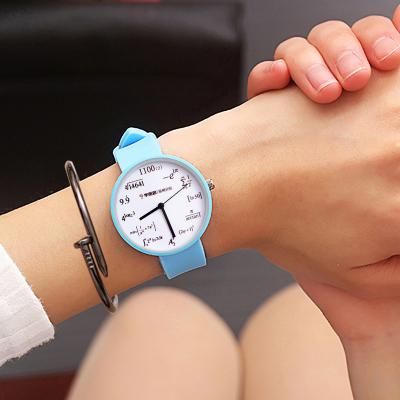 China Simple cute heart girl student fashion children's quartz waterproof watch day/date Korean version for sale