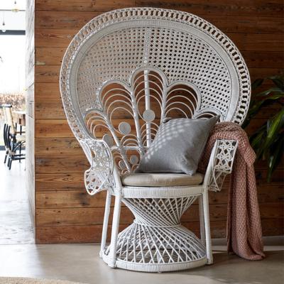 China Factory Wholesale Nalendra Peacock Rattan Chair Victorian Rattan Chair with Natural Brown for Living Room Furniture for sale