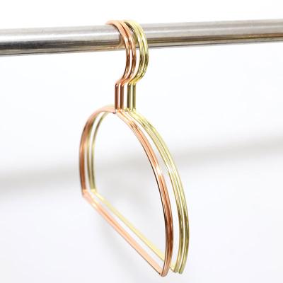 China Modern Metal Display Scarf Hanger Round Garment Towel Hanger For Fabrics for sale