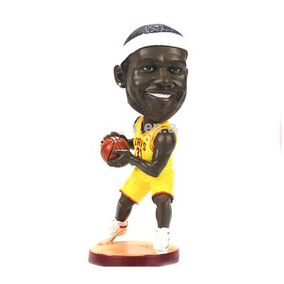 China Custom Player Head Shake NBA Ball Basket Shake Europe Resin Figure Craft Figure Statue for sale