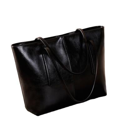 China New Messenger Bag European And American Style Wax Waterproof Oil Leather Hand Women's Large Tote Bags Single Shoulder for sale