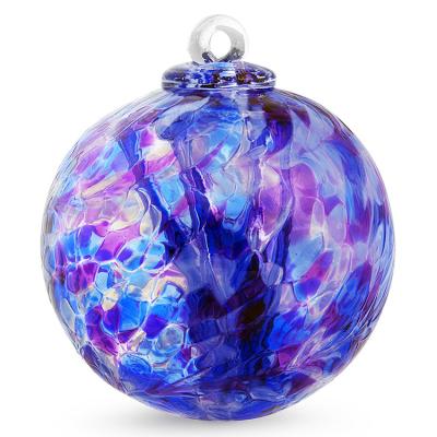 China Customized Craftsman Crafts And Design 4.6-Inch Solar Hanging Glass Swirl Glass Gazing Aqua-Blue Ball Outdoor Garden Decor Ball for sale