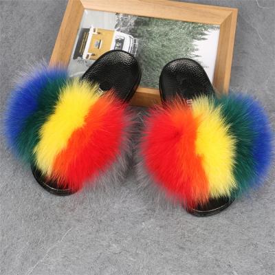 China Hot Selling Fashion Trend Logo And Size Designer Fur Slippers Women Fur Bedroom Indoor Slippers for sale