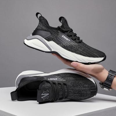 China Anti-slippery sports autumn and winter men's running shoes new fashion fly woven sports shoes for sale