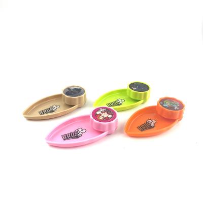 China Popular Colorful Custom Bros Plastic Tray With Grinder For Smoking Rolling Tray for sale