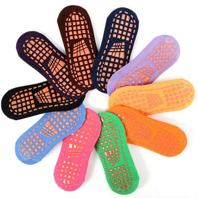 China Custom Sale Anti Slip Park Trampoline Grip Socks Breathable Warm Custom Trampoline Socks for sale