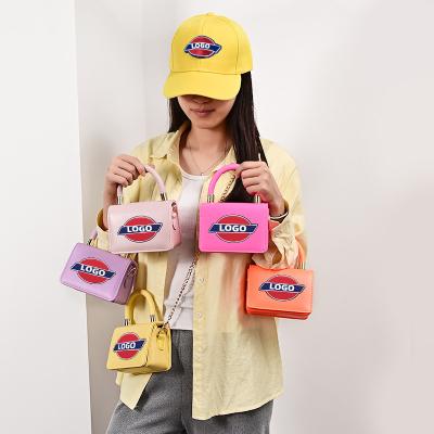 China Fashion Designer New Fashion Luxury Brands Handbags Matching Purses and Hat Package Famous Sets Women Handbags Pins Hat Set for sale