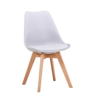 China Dining Chair Modern Creative Plastic Solid Wood Classic PP Feet Restaurant Dining Chair for sale