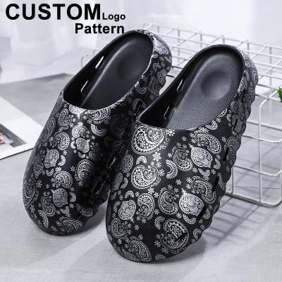 China CUSHIONING Outdoor Flats Flip Flops Ladies Slippers Men Woman Slides Slippers Women Graffiti Shoes Summer Unisex Cute Beach Sandals for sale