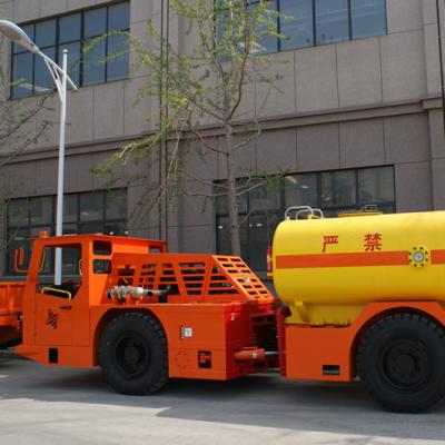 China Machinery Repair Shops XINGYE XWD Mine Oil Carrier XYCY-4000 With Dana Hydraulic System for sale