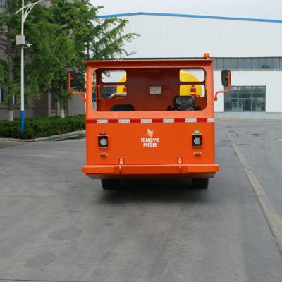 China Machinery Repair Shops XINGYE XWD Mine Oil Carrier XYCY-4000 with Dana Converter for sale