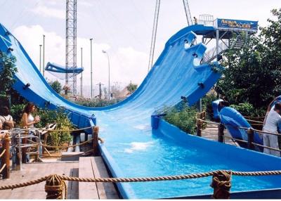 China Het reusachtige Water van de het Materiaalglasvezel van het Waterpark glijdt Super Golvende Naar maat gemaakte Dia Te koop