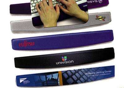 China Laptop Silicone Rubber Wrist Support Mouse Pad For Keyboard SGS Approval for sale