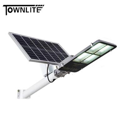 China LANDSCAPE IP65 waterproof 30w 50w 100w 200w 300w solar led street light with remote control for sale