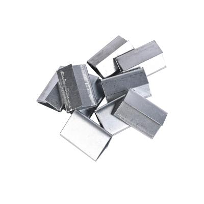 China Machine Wrapping Galvanized Iron 16Mm Metal Wrapping Steel Strapping Buckles 19MM for sale