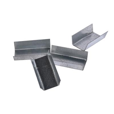 China Machine Packing Not Easy To Rust 13Mm 16Mm 19Mm Galvanized Iron Metal Tying Buckles for sale