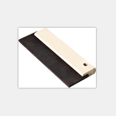 China Rubber Rubber Scraper With Wooden Handle for sale