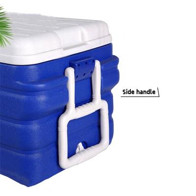 Cina 90L Grande Capacità Durabile Isolamento Ice Cooler Box Con Ruote Facile da trasportare in vendita