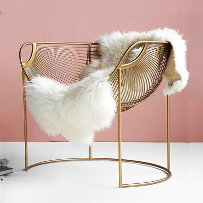 China Hot Sale Modern European Modern Living Room Furniture Gold Metal Frame Base Sofa Arm Chair Leisure Gold Extended Back Luxury High Accent Chair for sale