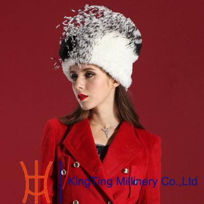 China Sombrero de piel soviético de la moda hecha a mano con la pluma, sombrero de piel noble del invierno en venta