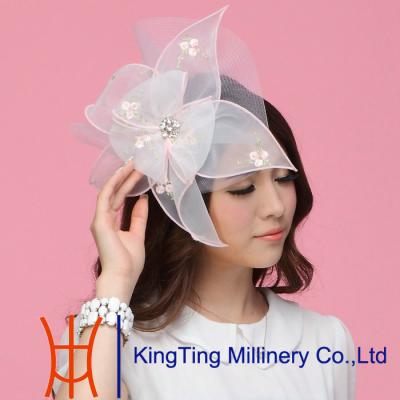 中国 ピンクのオーガンザの方法 fascinators によって、女性は sinamay fascinator の帽子が開花します 販売のため